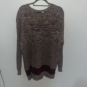 Oversized large, purple sweater in pristine condition